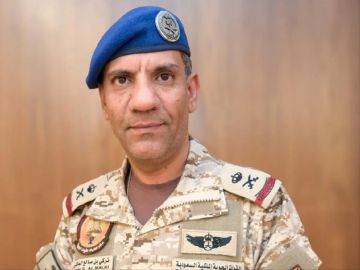 المالكي: التحالف دمر 3 منصات صواريخ و136 هدفا عسكريا للميليشيا الحوثية الإرهابية المالكي: التحالف دمر 3 منصات صواريخ و136 هدفا عسكريا للميليشيا الحوثية الإرهابية