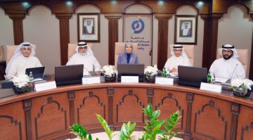 جامعة عبدالله السالم تمنح درجة الماجستير لـ12 خريجا من الدفعة الأولى جامعة عبدالله السالم تمنح درجة الماجستير لـ12 خريجا من الدفعة الأولى