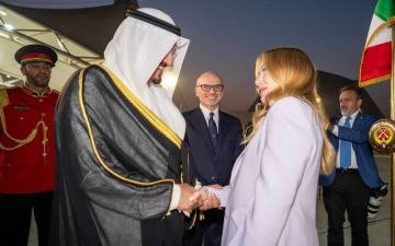 رئيسة وزراء إيطاليا تصل إلى الكويت في زيارة رسمية رئيسة وزراء إيطاليا تصل إلى الكويت في زيارة رسمية