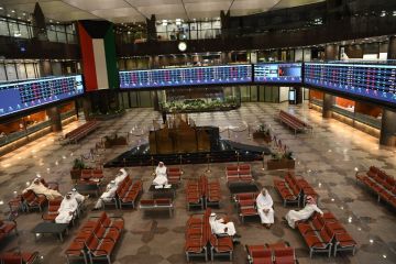 الضغوط البيعية تتواصل في بورصة الكويت... و الرئيسي 50 يفقد 2.05 الضغوط البيعية تتواصل في بورصة الكويت... و الرئيسي 50 يفقد 2.05