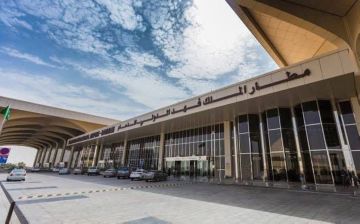 هيئة الطيران المدني السعودية تعلن تعرض مطار الدمام لهجوم مساء اليوم هيئة الطيران المدني السعودية تعلن تعرض مطار الدمام لهجوم مساء اليوم