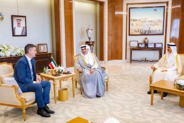 العلي والجابر بحثا التطورات مع سفيري الأرجنتين وطاجيكستان العلي والجابر بحثا التطورات مع سفيري الأرجنتين وطاجيكستان