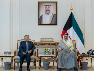 سمو ولي العهد يستقبل الأمين العام للجامعة العربية بمناسبة زيارته الرسمية للبلاد سمو ولي العهد يستقبل الأمين العام للجامعة العربية بمناسبة زيارته الرسمية للبلاد