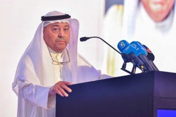 وزير النفط يترأس وفد الكويت في الاجتماع الـ37 للجنة التعاون البترولي الخليجي بالبحرين وزير النفط يترأس وفد الكويت في الاجتماع الـ37 للجنة التعاون البترولي الخليجي بالبحرين
