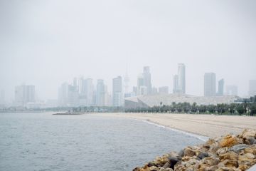 طقس اليوم.. حار ورطب مع أمطار خفيفة متفرقة وضباب طقس اليوم.. حار ورطب مع أمطار خفيفة متفرقة وضباب