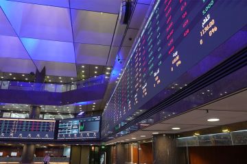 البورصة تخفق في وقف نزيف الخسائر وتعرض أسهم لضغوط البورصة تخفق في وقف نزيف الخسائر وتعرض أسهم لضغوط