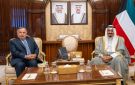 رئيس الوزراء يستقبل الأمين العام للجامعة العربية بمناسبة زيارته الرسمية للبلاد
