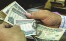 الدولار يقترب من 53 جنيها في مصر