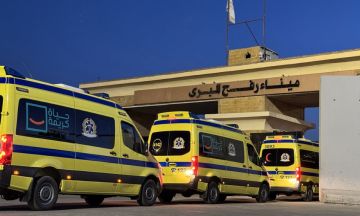 وصول الدفعة الأولي من المرضى إلى قطاع غزة عبر معبر رفح البري