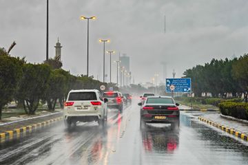  الأرصاد : أمطار رعدية متفرقة بعد ظهر الغد تستمر حتى المساء