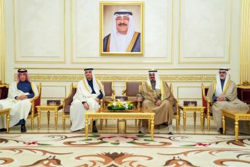 رئيس الوزراء القطري يصل إلى البلاد في زيارة رسمية