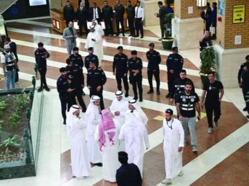 الأسواق عشية رمضان.. زحمة وزخم شرائي مضاعف