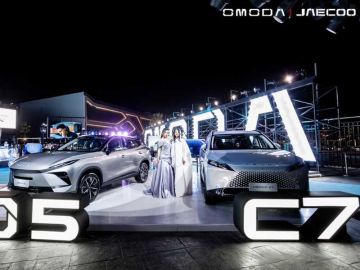  أمسية أومودا للأزياء تدشن فصلا جديدا للتنقل الذكي في المنطقة