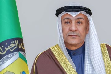 أمين مجلس التعاون يرحب بجولة المحادثات الأمريكية - الإيرانية في سلطنة عمان