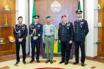 الحرس الوطني يبحث التدريب وتبادل الخبرات مع الكارابينييري 