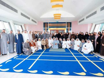 وفد إماراتي يضم 100 شخصية إعلامية يزور البلاد