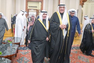 حشود رسمية وشعبية في دار سلوى للتهنئة برمضان