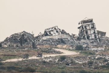 مسودة خطة أميركية لنزع سلاح حماس تدريجيا من الثقيل إلى الخفيف مسودة خطة أميركية لنزع سلاح حماس تدريجيا من الثقيل إلى الخفيف