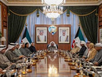 مجلس الوزراء: عطلة الأعياد الوطنية الأربعاء والخميس 25 و26 الجاري.. استئناف الدوام الأحد الأول من مارس