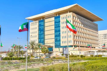  الخدمة المدنية : تمكين الكوادر الوطنية لإعداد قيادات حكومية