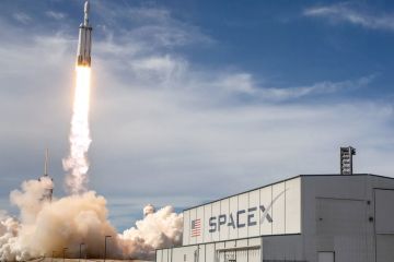 القمر أولوية عند إيلون ماسك