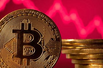 خسائر قياسية للعملات المشفرة... بتكوين تهبط دون 79 ألف دولار