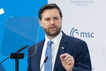 نائب الرئيس الأميركي لا يتوقع نشوب حرب طويلة الأمد في الشرق الأوسط نائب الرئيس الأميركي لا يتوقع نشوب حرب طويلة الأمد في الشرق الأوسط