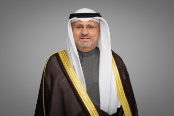 العمر: حريصون على مكافحة المعلومات المضللة وتعزيز النمو الشامل في عصر الذكاء الاصطناعي