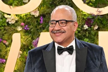 بيومي فؤاد ضيف شرف الفرنساوي 