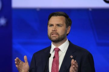 فانس يتعرض لصيحات استهجان في الأولمبياد الشتوي في ايطاليا...وترامب يدافع عنه فانس يتعرض لصيحات استهجان في الأولمبياد الشتوي في ايطاليا...وترامب يدافع عنه