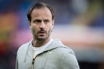 بيزا وفيرونا يقيلان مدربيهما