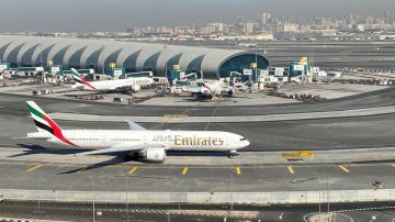 الإمارات.. تعليق جميع العمليات مؤقتا في مطار دبي الدولي