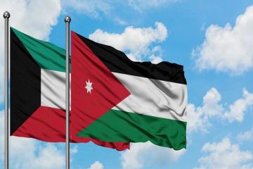 الكويت والأردن يجددان إدانة العدوان الإيراني المستمر على دول المنطقة الكويت والأردن يجددان إدانة العدوان الإيراني المستمر على دول المنطقة