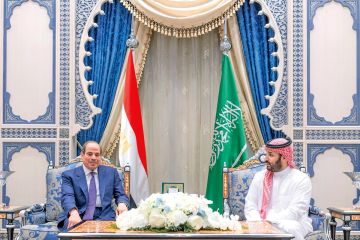 حرب إيران تركز على الخطر النووي و22 دولة تشارك في تأمين هرمز حرب إيران تركز على الخطر النووي و22 دولة تشارك في تأمين هرمز