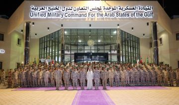 أمين عام مجلس التعاون يزور مقر القيادة العسكرية الموحدة