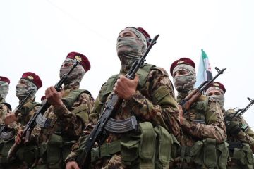 هجوم بمسيرات يطال قواعد الجيش السوري قرب الحدود مع العراق هجوم بمسيرات يطال قواعد الجيش السوري قرب الحدود مع العراق