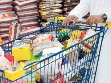 وزير التجارة يصدر قرارا بتثبيت أسعار السلع الغذائية لمدة شهر إبتداء من أول مارس