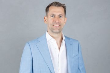 طلبات تقترح برنامج إعادة شراء أسهم وتفوض بتعيين مزود سيولة طلبات تقترح برنامج إعادة شراء أسهم وتفوض بتعيين مزود سيولة