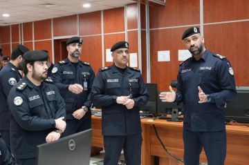 وكيل وزارة الداخلية يتفقد الطرق التي شهدت ارتفاعا في منسوب المياه وانسيابية الحركة المرورية