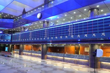 البورصة تعزز مكاسبها وتواصل الارتفاع البورصة تعزز مكاسبها وتواصل الارتفاع