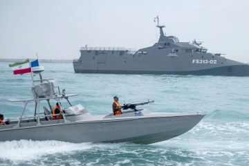  البحرية الدولية : مرافقة السفن لن تضمن مرورا آمنا عبر هرمز 