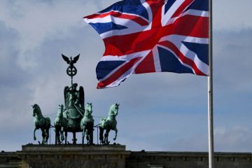 لندن تستدعي سفير ايران بسبب أعمال تزعزع استقرار البلاد