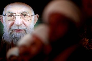 إعلام إيراني: انتهاء تصويت مجلس خبراء القيادة لاختيار المرشد الجديد