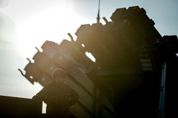 صواريخ منظومة باتريوت الأمريكية تصيب منازل مواطنين في الكويت