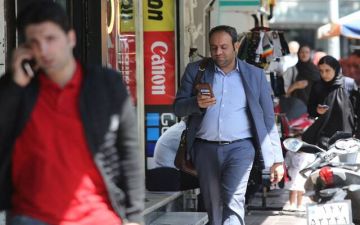 بين التدخل الحكومي والهجوم الإلكتروني.. استمرار انقطاع الإنترنت في إيران بين التدخل الحكومي والهجوم الإلكتروني.. استمرار انقطاع الإنترنت في إيران