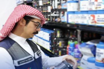 إغلاق ناد صحي غير مرخص.. وإنذارات لعدم تطبيق ضوابط تداول مشروبات الطاقة