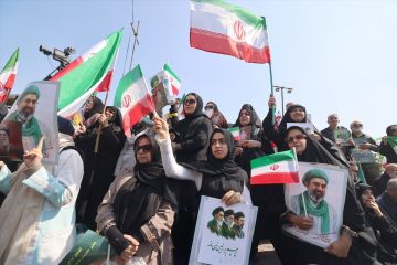 منافسة بين دهقان وجليلي لخلافة لاريجاني