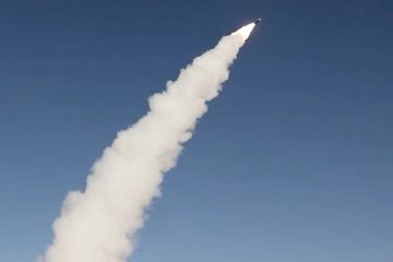 الحوثيون يعلنون شن أول هجوم على إسرائيل منذ بدء الحرب في الشرق الأوسط