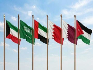 بيان مشترك لـ 5 دول خليجية والأردن: نجدد إدانة العدوان الإيراني السافر بيان مشترك لـ 5 دول خليجية والأردن: نجدد إدانة العدوان الإيراني السافر