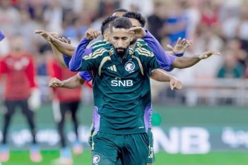 «الأخضر» يواجه صربيا و«الفراعنة» يصطدمون بإسبانيا ودياً اليوم